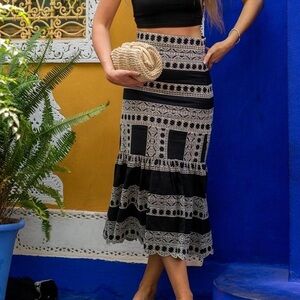 Zara Black & White Embroidered Midi Skirt with Ruffled Hem, size S